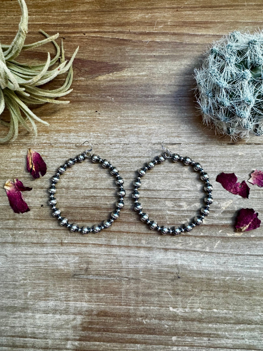 Hoops Sterling Silver Pearls earrings 6 and 3 mm Earrings Shopify Collective The Bijoux FAB Jewelry The Bijoux FAB Jewelry