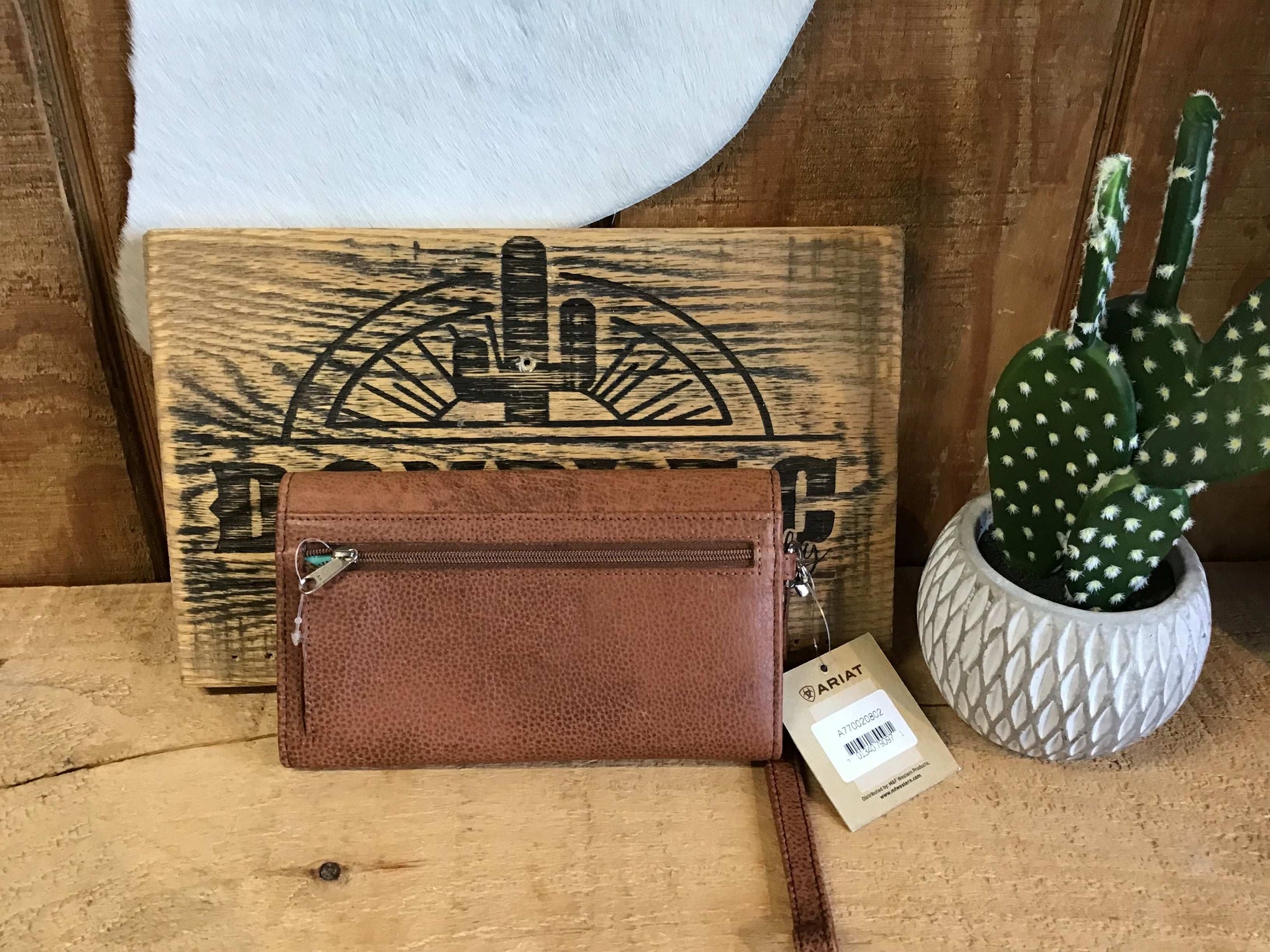 Ariat Betsy Wallet A770020802 Handbag & Wallet Accessories Ariat