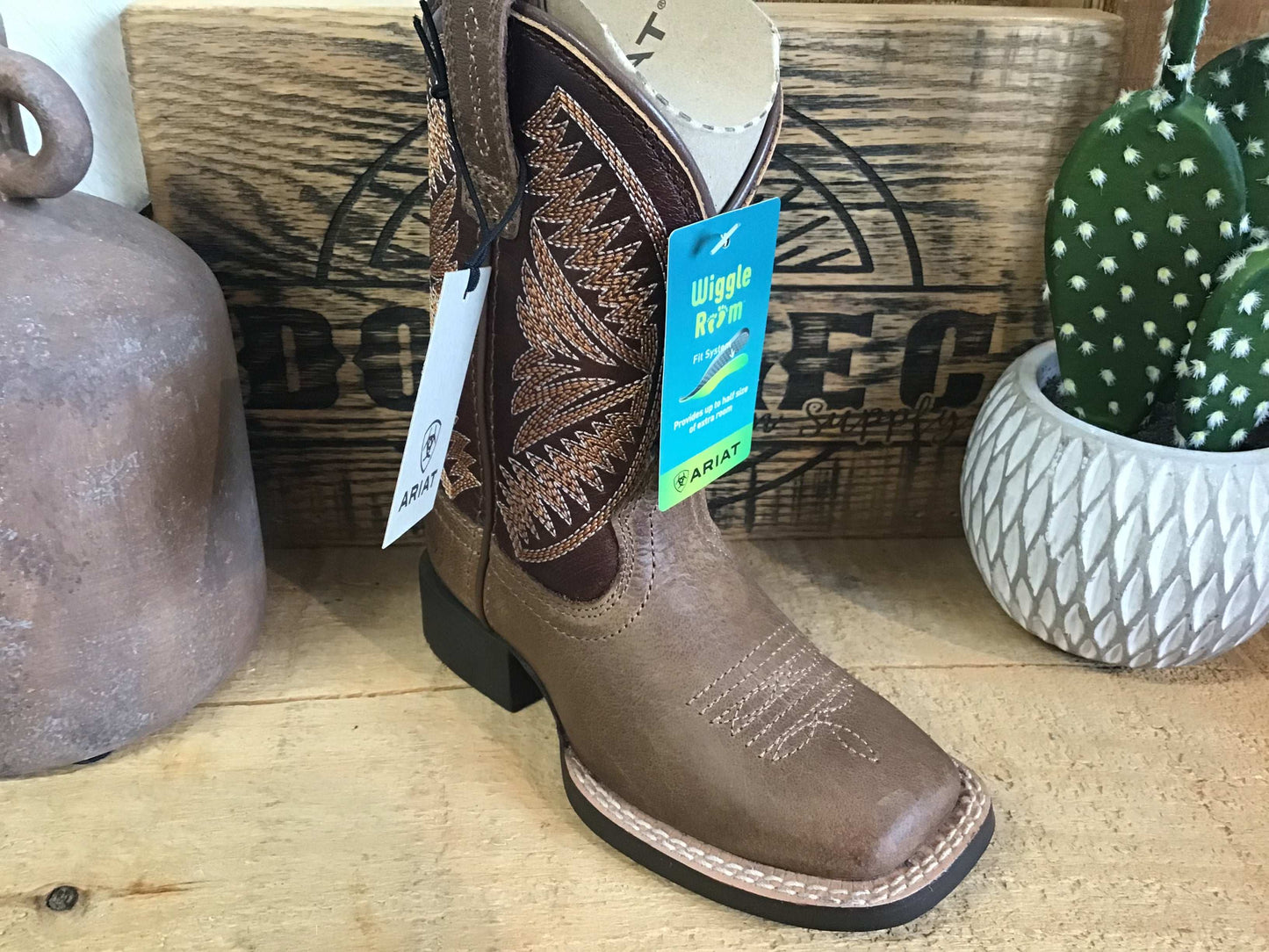 YTH Ruidoso Wide Square Toe Western Boot PEARL Boots ariatfootwear Ariat