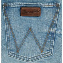 Load image into Gallery viewer, Wrangler Retro® Bailey Short - High Rise - Quinn
