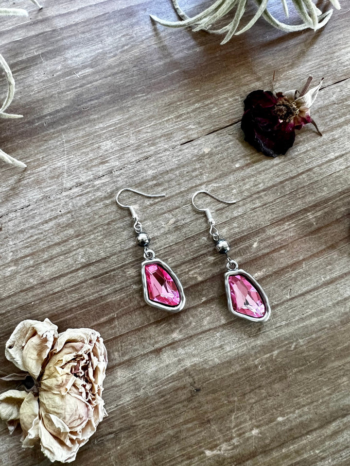 Pink dangle and Sterling Silver Pearls earrings Earrings Shopify Collective The Bijoux FAB Jewelry The Bijoux FAB Jewelry