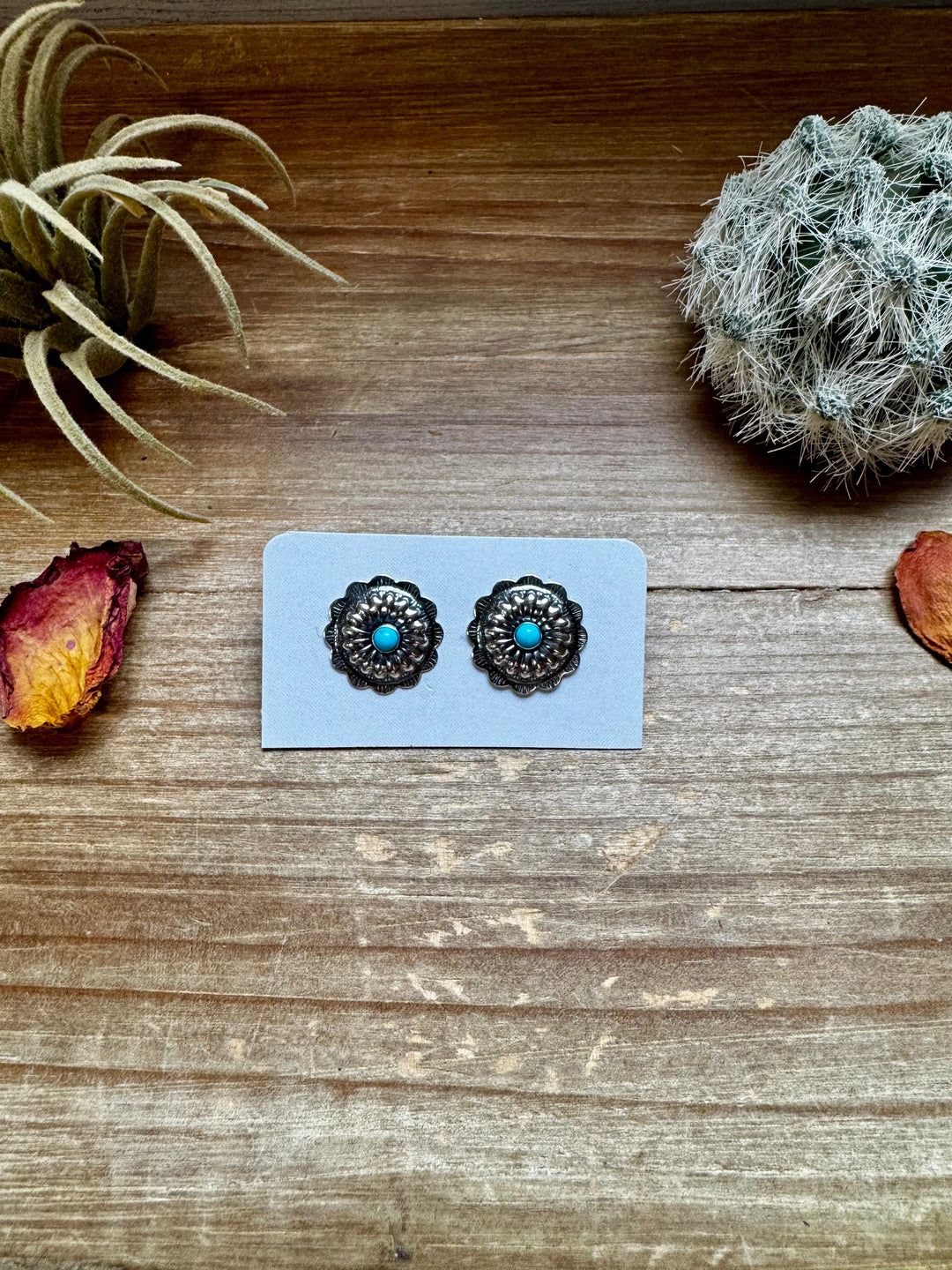 Round stud earrings with Kingman turquoise - sterling silver Earrings Shopify Collective The Bijoux FAB Jewelry The Bijoux FAB Jewelry