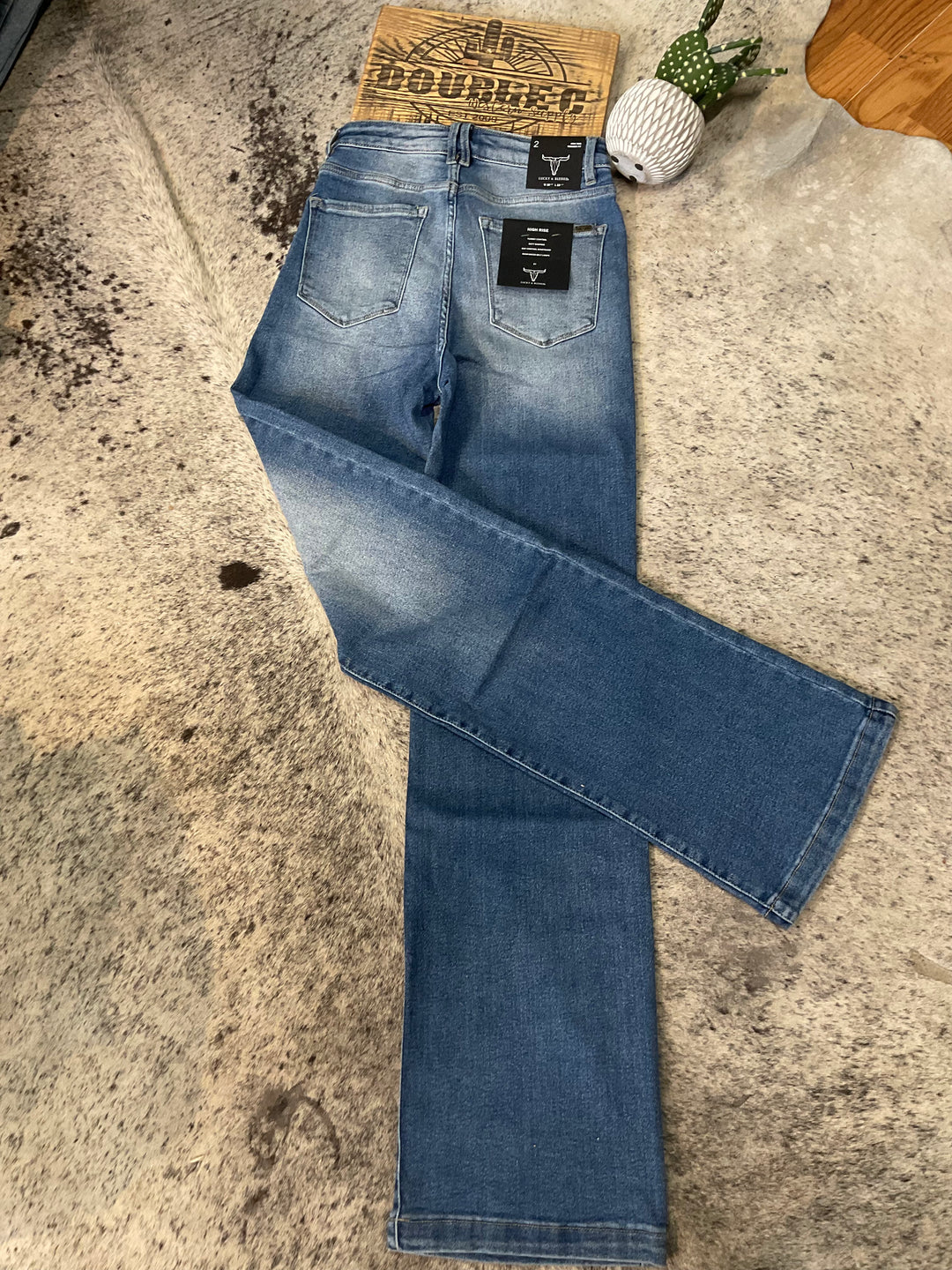 Mid Wash High Rise Trouser Jeans JE272-MW Jean Women's Lucky & Blessed