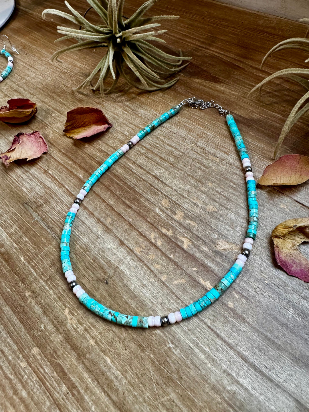 Turquoise Variscite & Pink Conch Choker – Exclusive Bijoux FAB Design Necklaces Shopify Collective The Bijoux FAB Jewelry The Bijoux FAB Jewelry
