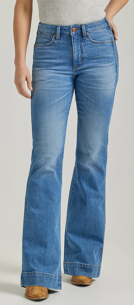 WOMEN'S WRANGLER RETRO® PREMIUM HIGH RISE TROUSER JEAN IN ELIZA Jean Women's Wrangler