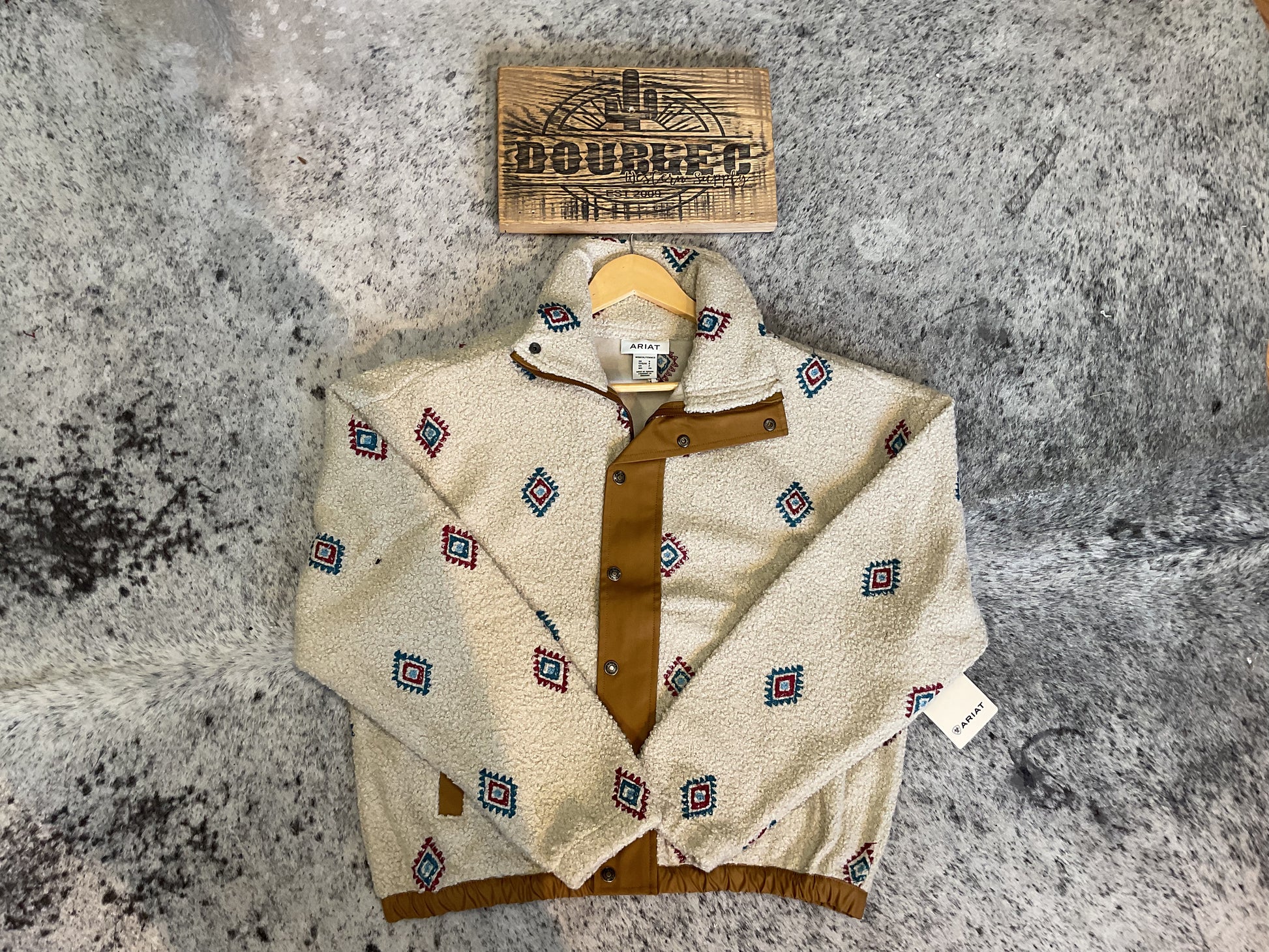 Women's Sherpa Blocked Jacket Southwest Embroidered Motif - 10062815 Coats & Jackets ariatwomens Ariat