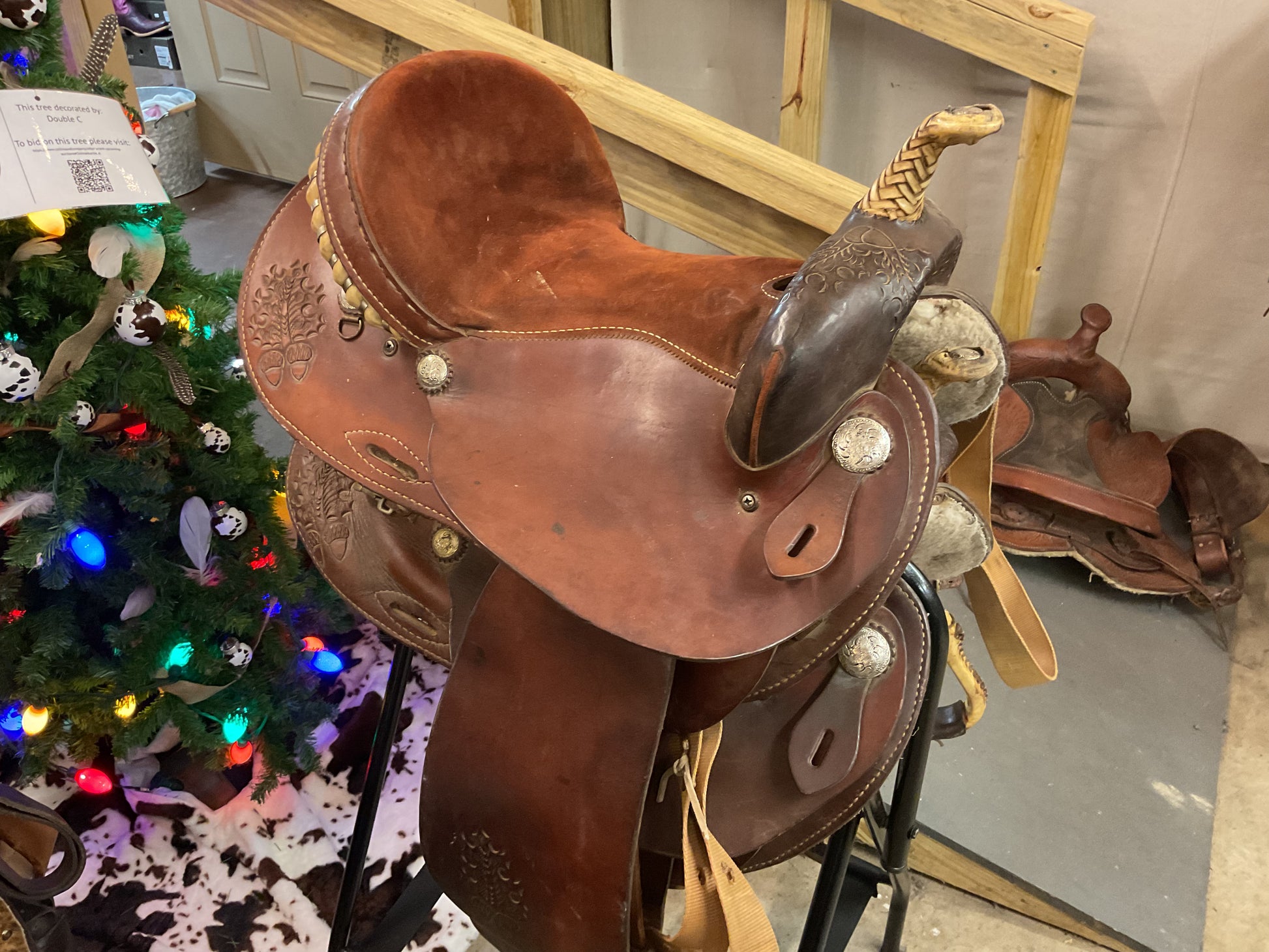 Dakota Barrel Saddle 15" Saddle Double C Western Supply