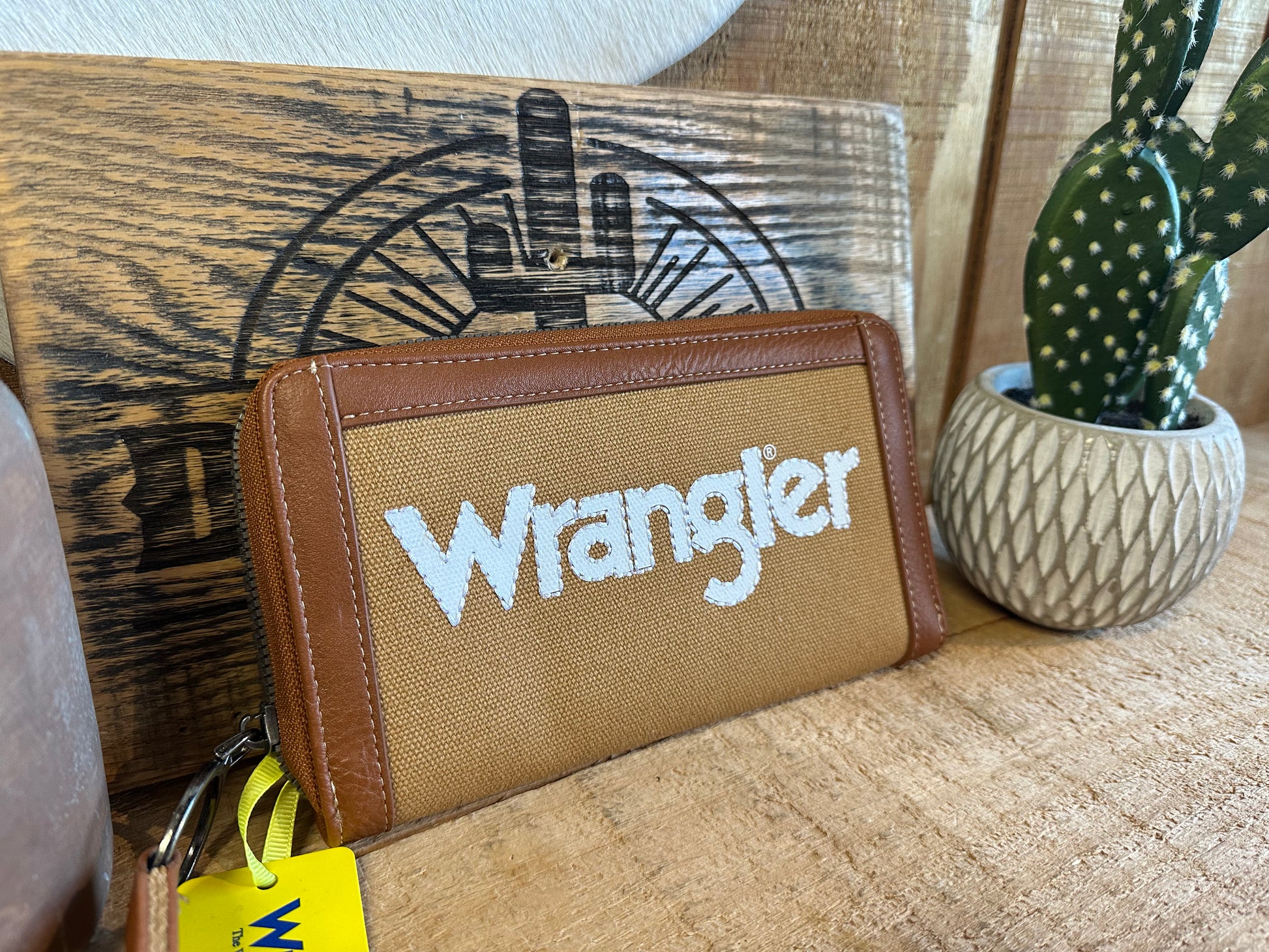 Wrangler Logo Wallet/Wristlet -Brown WG142-W006 wallet WRANGLER