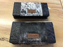 Load image into Gallery viewer, Wrangler Hair-On Cowhide Vintage Floral Wallet
