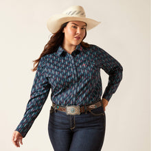 Load image into Gallery viewer, 10048753 Womens LS shirt Bacwoods Ikt
