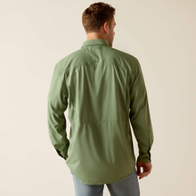 Load image into Gallery viewer, MEN&#39;S Ariat
Style No. 10049014
VentTEK Outbound Classic Fit Shirt
