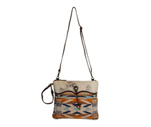 Load image into Gallery viewer, SUN SERAPE SMALL AND CROSSBODY BAG
