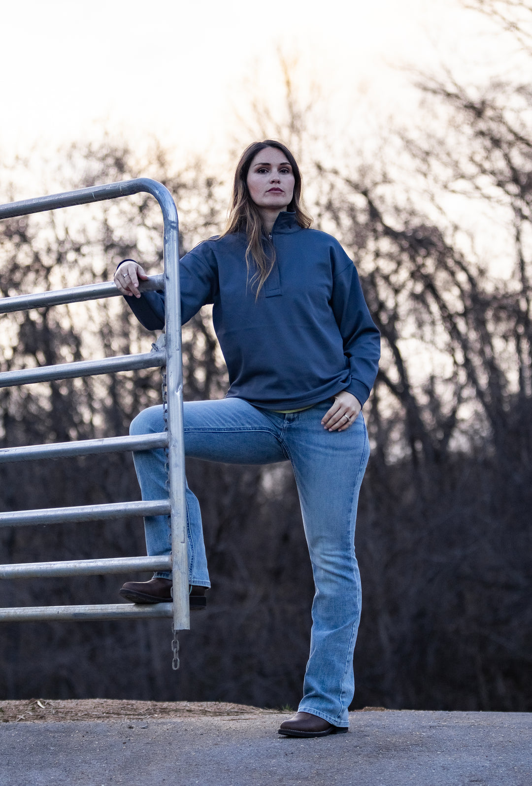 WMS Breeze Logo 1/2 Zip Sweatshirt OMBRE BLUE 10071261 Pullover ariat ariatwomens Women's Ariat