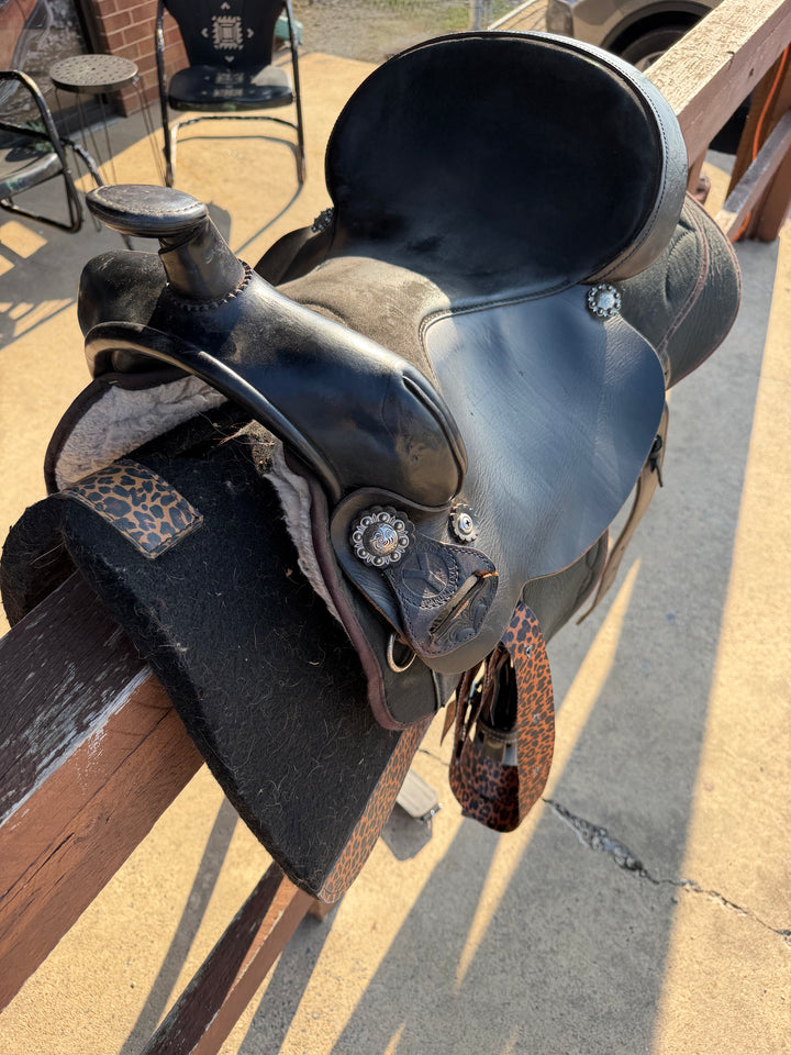 16” Circle Y Lightweight Saddle Saddle Double C Western Supply