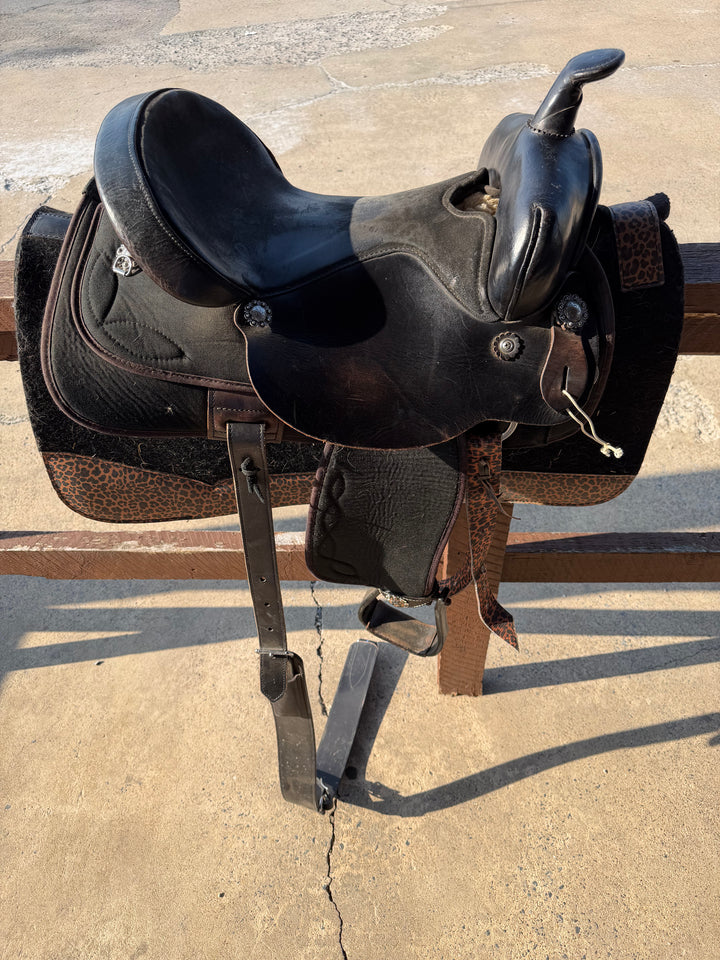 16” Circle Y Lightweight Saddle Saddle Double C Western Supply