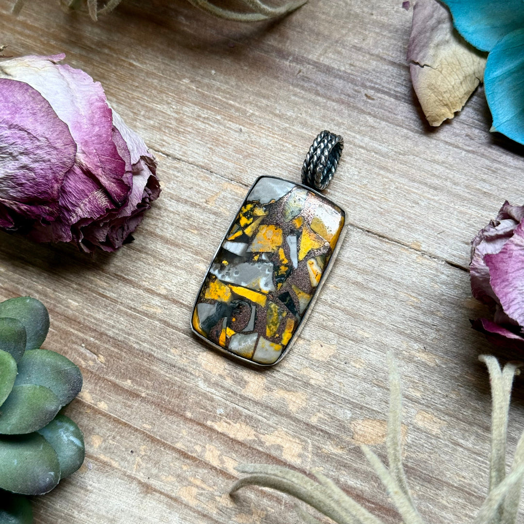 Mojave Bumblebee Pendant – Sterling Silver – Fits Up To 8 mm Pearls – Made by The Bijoux FAB Pendant Shopify Collective The Bijoux FAB Jewelry The Bijoux FAB Jewelry
