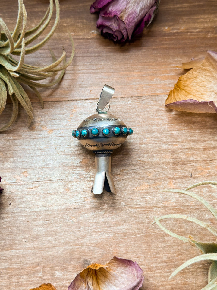 Sterling Silver Blossom Pendant with Kingman Turquoise – Native Made by M.S. Pendant Shopify Collective The Bijoux FAB Jewelry The Bijoux FAB Jewelry