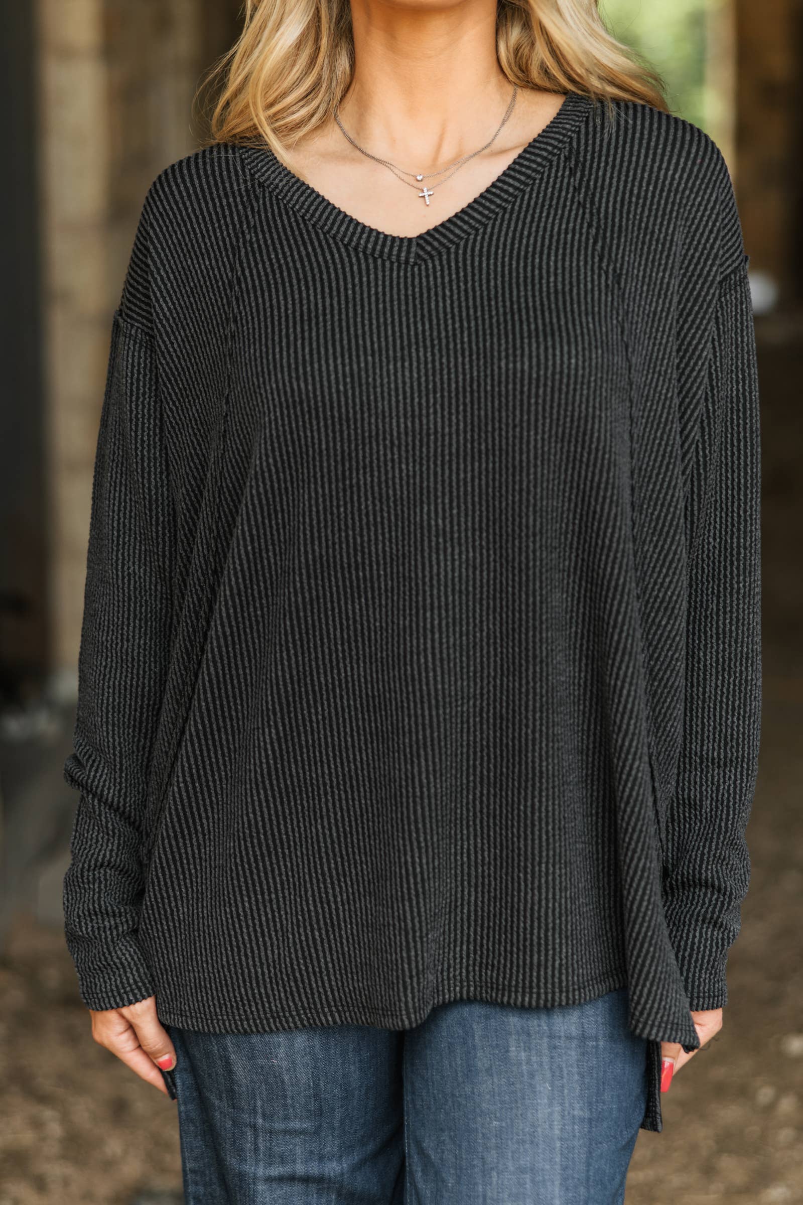 Curly Rib V Neck Long Sleeve Top Black Andrée by Unit