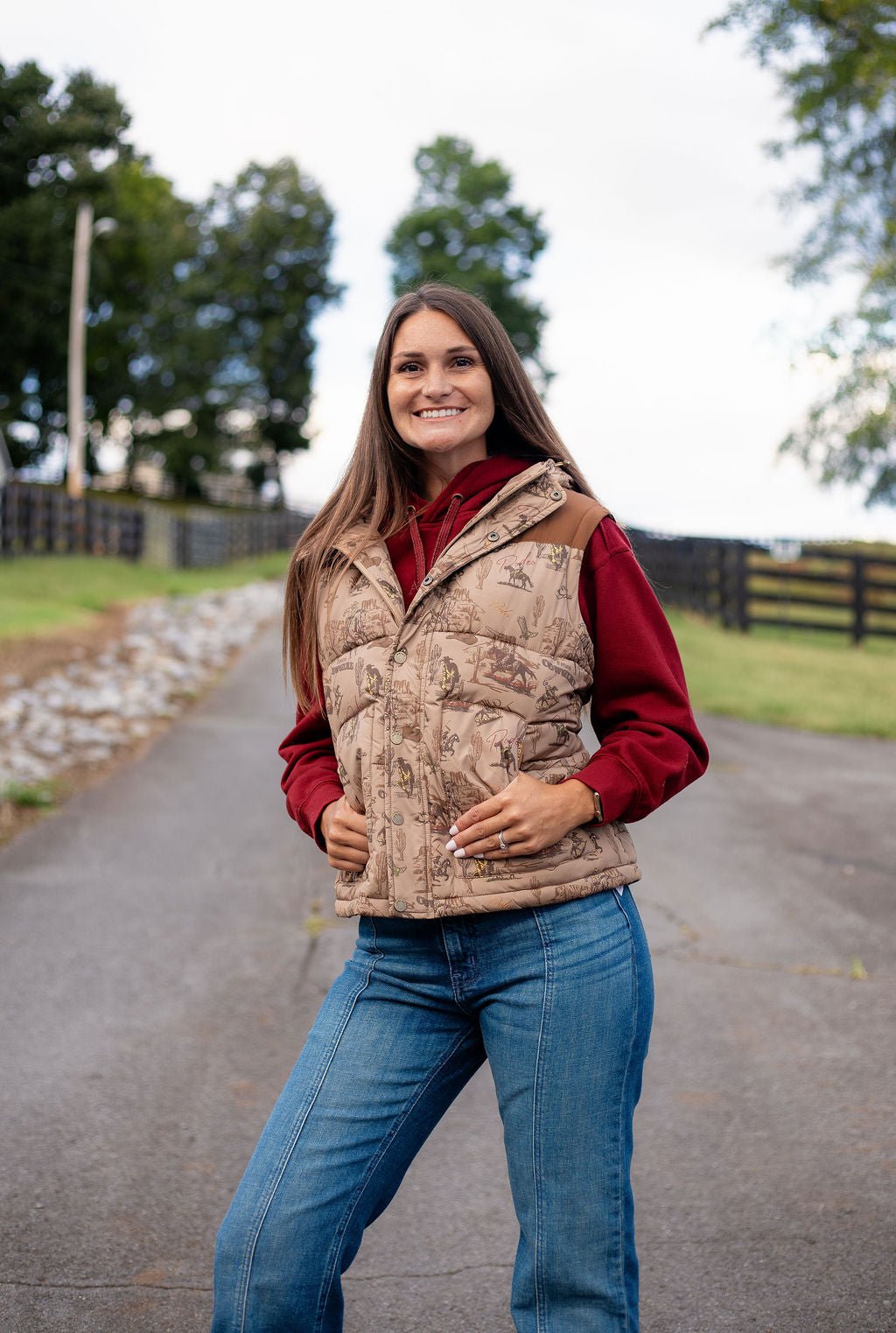 Ariat Frontier Puffer Vest 10079321 &amp; 10079451 - Double C Western SupplyAriat