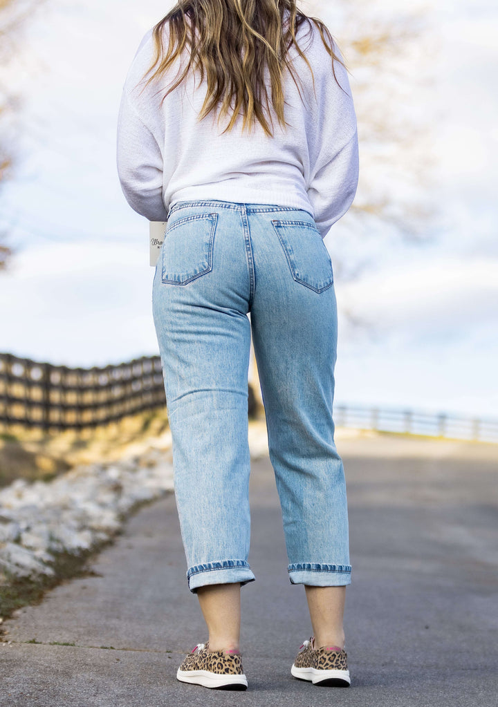 Ariat WMS Ultra High Rise Tomboy Relaxed Straight Leg Jeans SARATOGA 10072967 - Double C Western SupplyAriat
