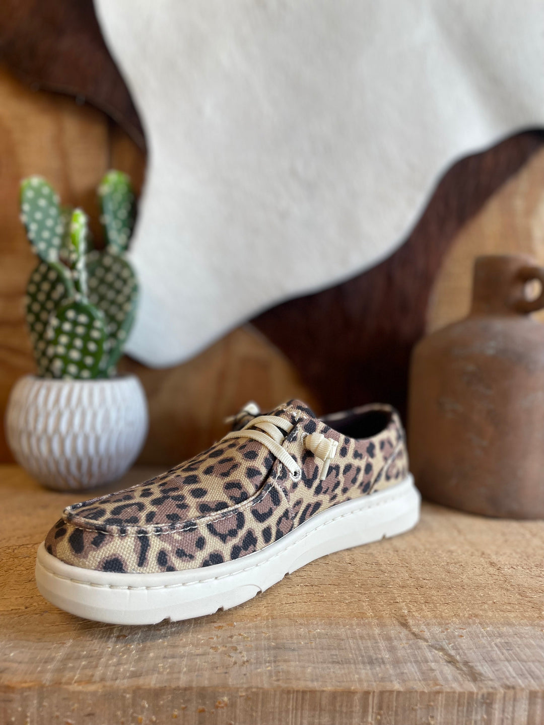 Ariat Womens Hilo Leopard Shoes - Double C Western SupplyAriat
