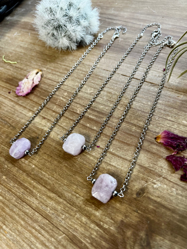 Kunzite stone choker with Sterling Silver Pearls Necklaces Shopify Collective The Bijoux FAB Jewelry The Bijoux FAB Jewelry