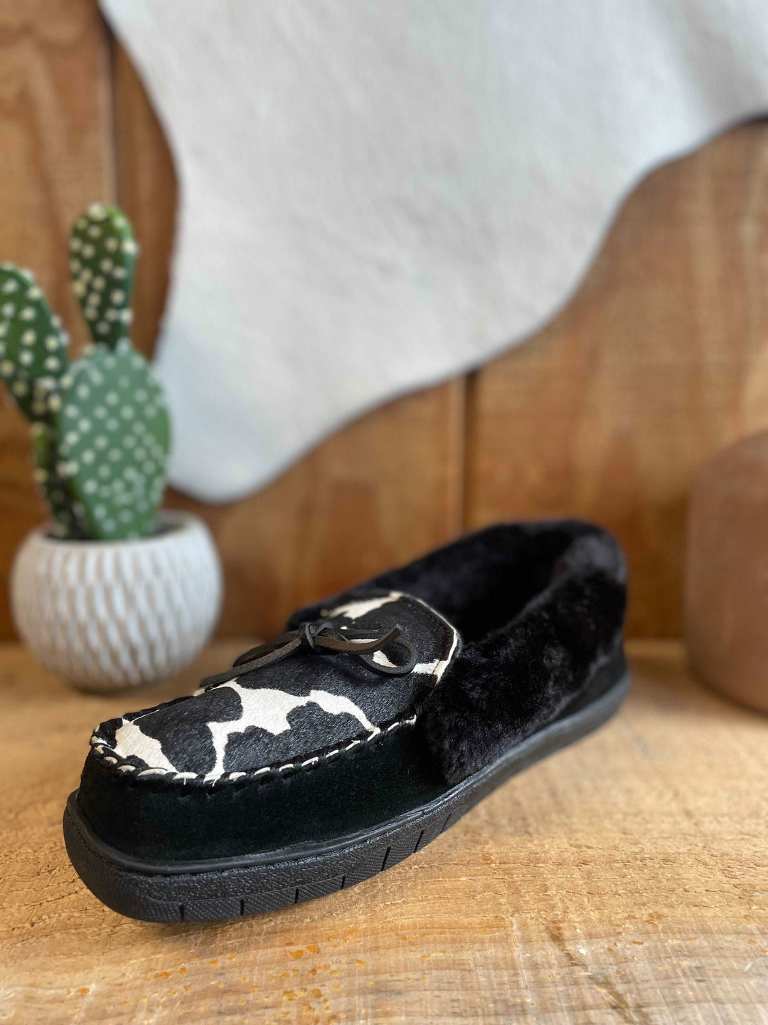 Moccasin Slipper - Double C Western SupplyAriat