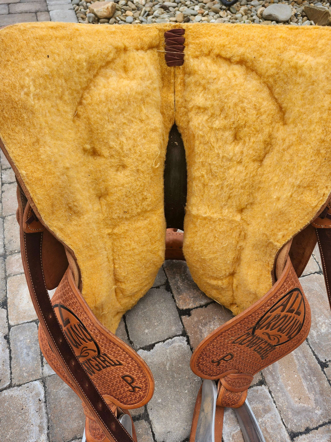 15" 2015 Running P Trophy Roping Saddle Saddle Running P