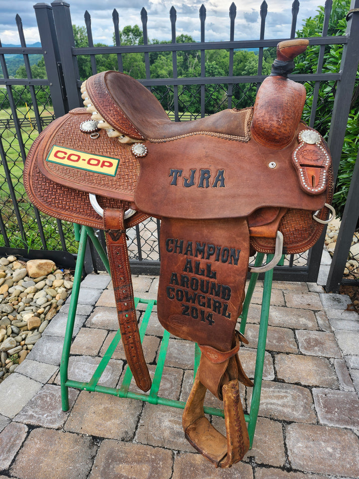 15" 2014 Cactus Saddlery Trophy Roping Saddle Saddle Running P