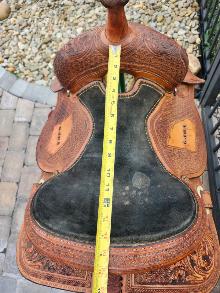 14.5" 2012 Reinsman Trophy Barrel Saddle – Like New Condition Reinsman