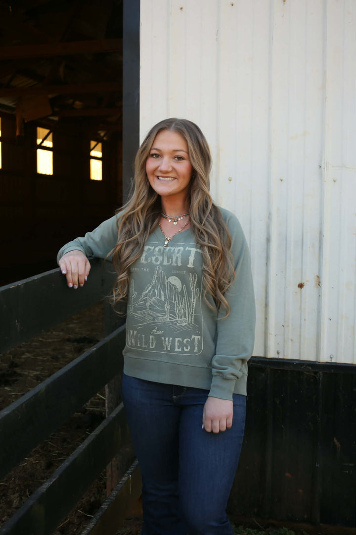 WMS Victoria Sweatshirt SEA SPRAY 10071630 Sweatshirt ariat Women's Ariat