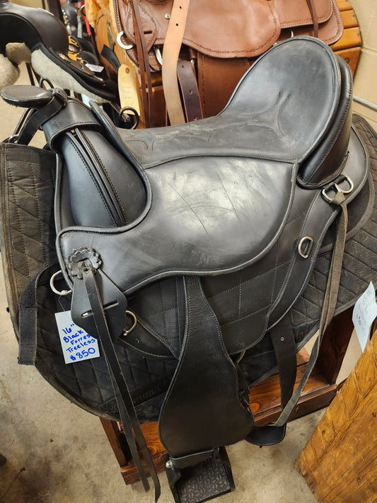 Black Forrest Treeless Endurance/Trail Saddle (used, like new) Double C Western Supply
