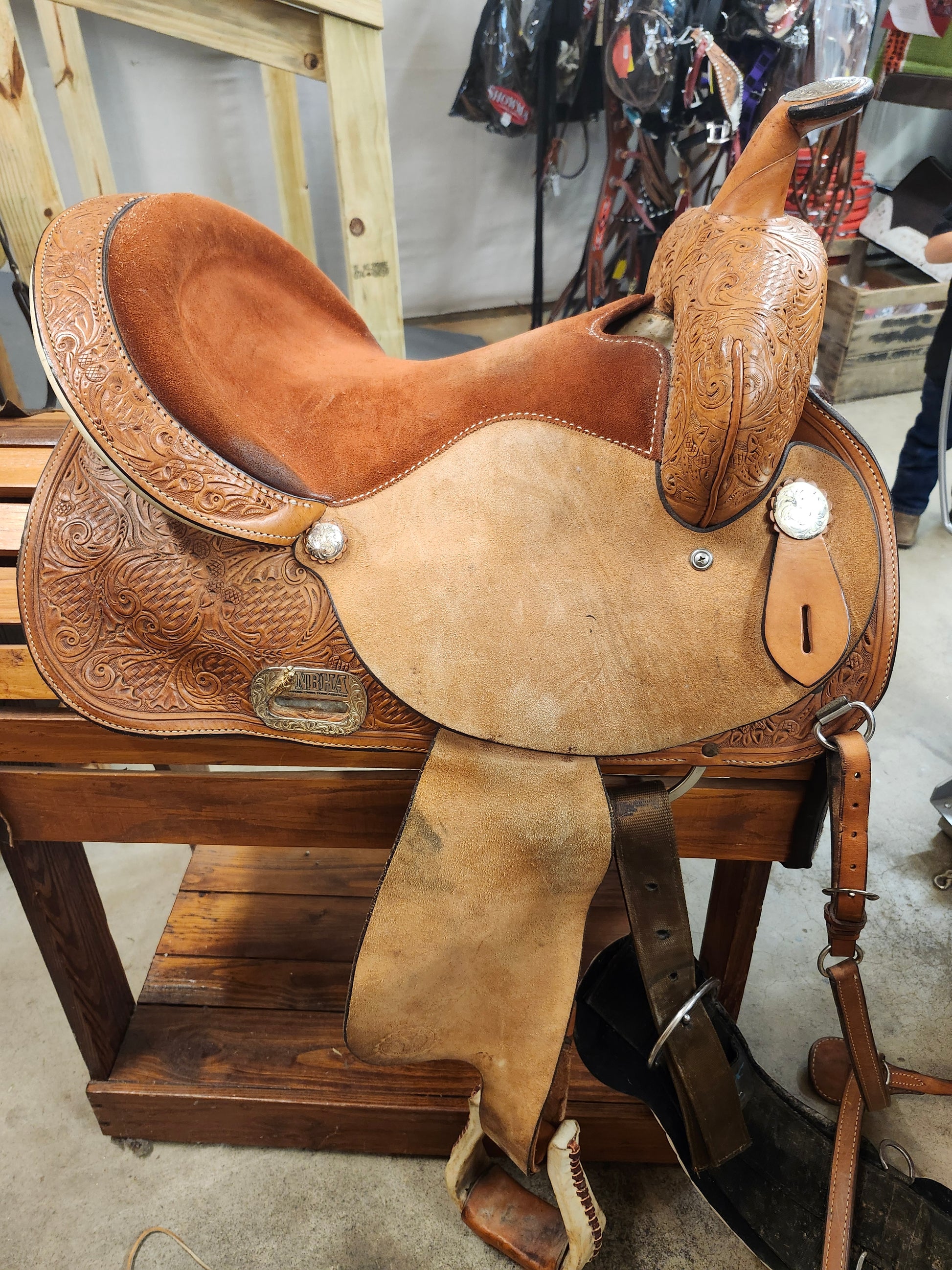 15"Circle Y NBHA Barrel Saddle (like new) Double C Western Supply