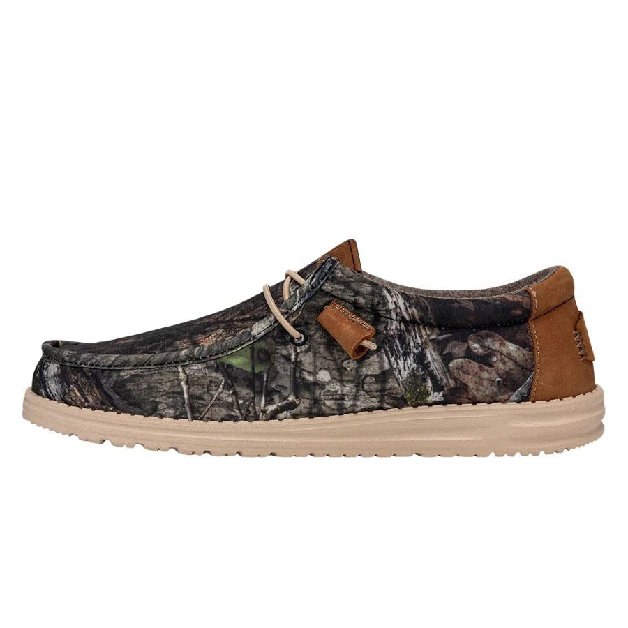 Wally Mossy Oak Country DNA 40787-960 - Double C Western SupplyHey Dude