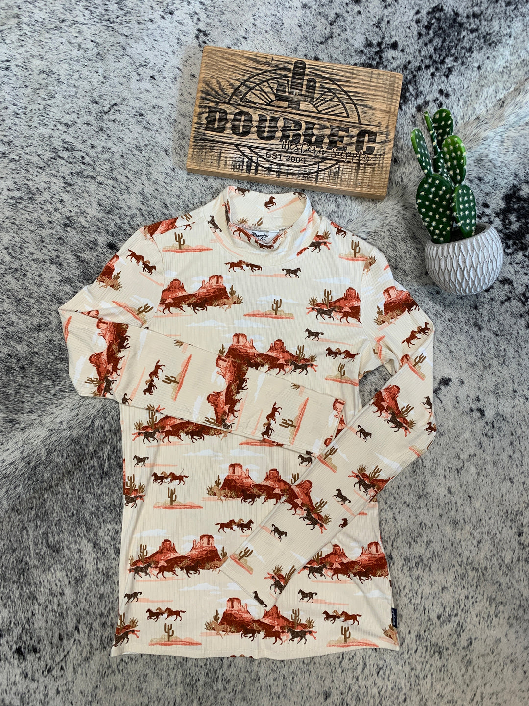 WOMEN'S HORSE PRINT MOCK NECK SHIRT IN CREAMSICLE - Double C Western SupplyWRANGLER
