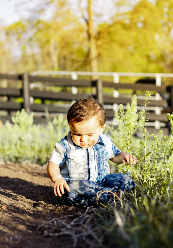 Wrangler® Baby Boy Long Sleeve Bodysuit Blue Multi | 112378895 - Double C Western SupplyWrangler
