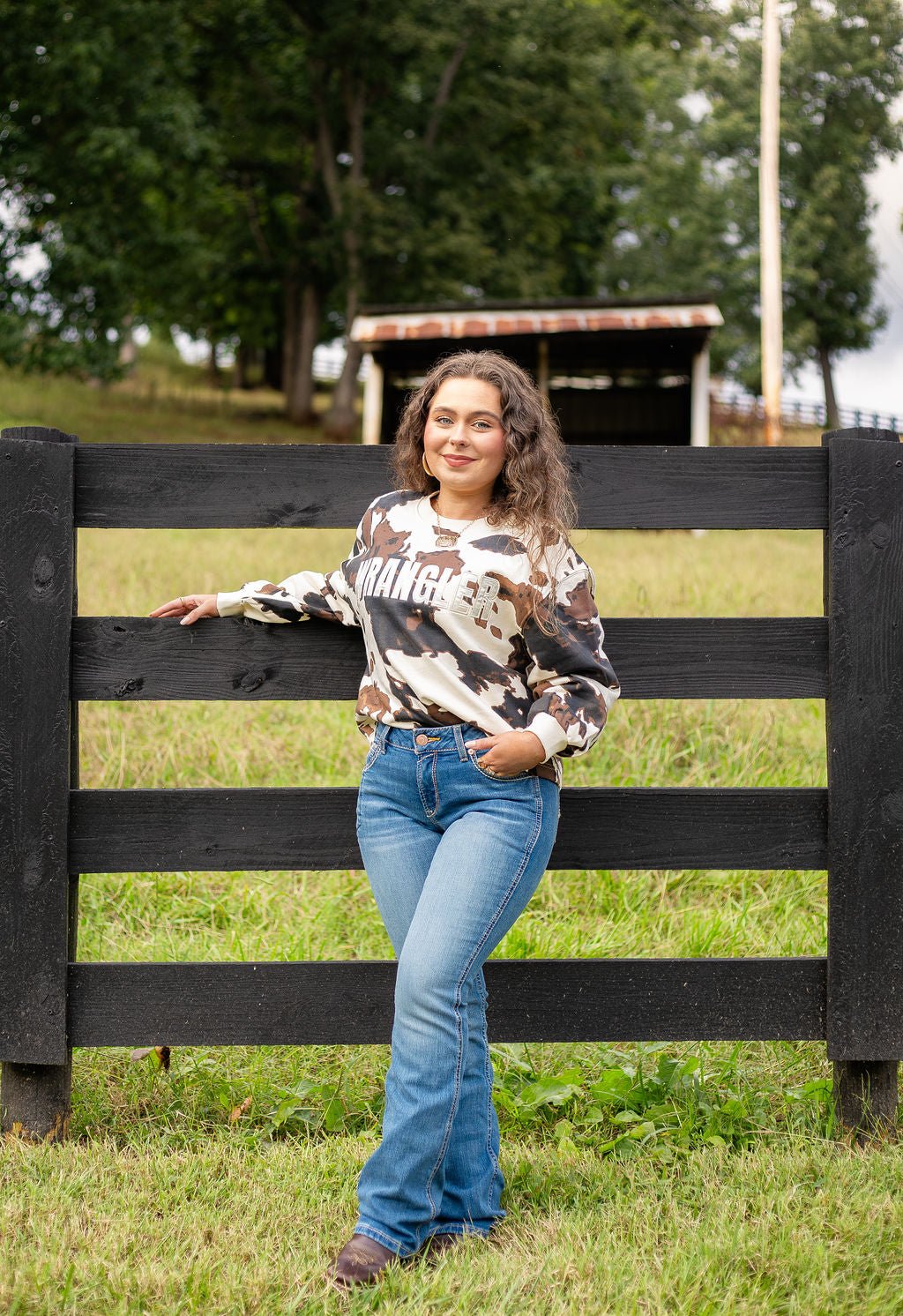 Wrangler® Crew Fleece - Oversized Fit - Cow Print - 112384040 - Double C Western SupplyWrangler