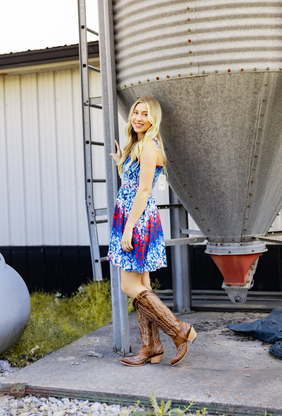 Wrangler Retro® Americana Tie Smocked Dress Blue | 112379490 - Double C Western SupplyWrangler