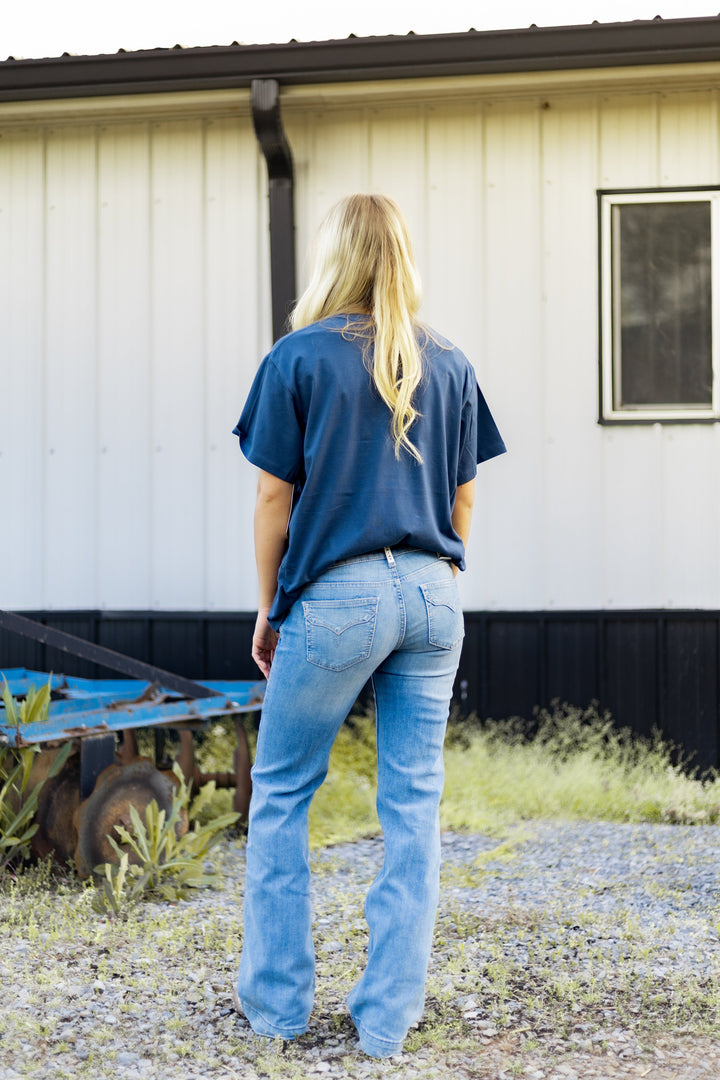 Wrangler Retro® Graphic Short Sleeve T-Shirt Girlfriend Fit Dark Denim | 112375873 - Double C Western SupplyWrangler