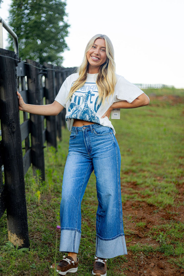 Wrangler Retro® Graphic Short Sleeve T-Shirt - Girlfriend Fit - Egret - 112379646 - Double C Western SupplyWrangler