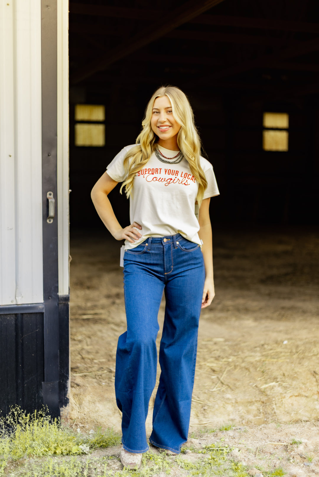 Wrangler Retro® Short Sleeve T-Shirt Regular Fit Antique White | 112375864 - Double C Western SupplyWrangler