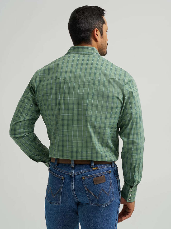Wrangler® Wrinkle Resist Long Sleeve Shirt - Classic Fit - Vineyard Green 112367712 - Double C Western SupplyWrangler