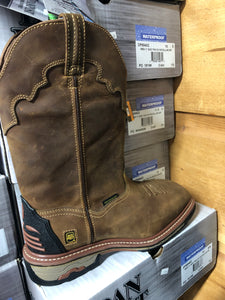 DP69402. Men’s work certified boots.