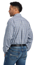 Load image into Gallery viewer, Ariat Mens Wrinkle Free Igor Classic Fit Shirt
