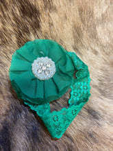 Load image into Gallery viewer, Flower head wrap baby girl
