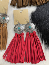 Load image into Gallery viewer, Concho And Frindge Earrings
