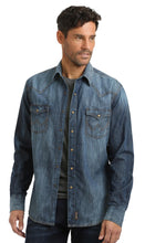 Load image into Gallery viewer, Wrangler Retro® Premium Shirt - Blue Denim
