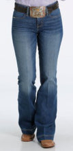Load image into Gallery viewer, WOMEN&#39;S SLIM FIT LYNDEN JEAN
