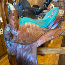 Load image into Gallery viewer, 15” Used H&amp;H Saddle
