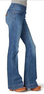 Wrangler® Retro® Pull-On Trouser Jean - High Rise